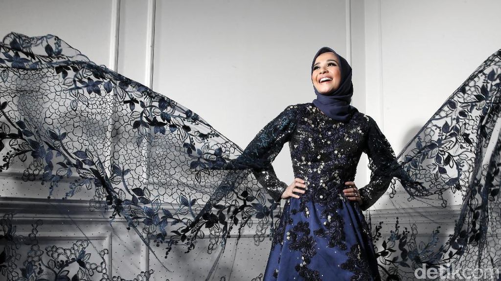 Laudya Cynthia Bella Dikenal Sosok yang Penyayang di Mata Asisten Laudya Cynthia Bella Dikenal Sosok yang Penyayang di Mata Asisten