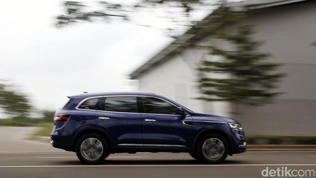 Menguji Keandalan SUV Renault Koleos