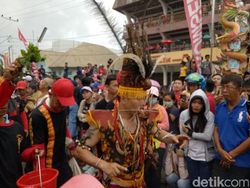 Berburu Tatung Bersenjatakan Oppo F1S Teranyar