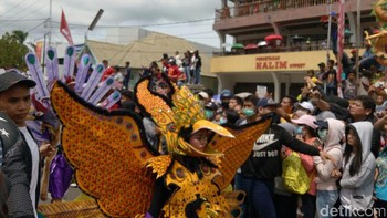 Agar dirasuki roh dewa atau leluhur, ada ritual atau mantra yang harus diucapkan. (detikINET/Adi Fida Rahman)
