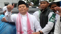 Wakil Ketua MPR Hidayat Nurwahid juga hadir.