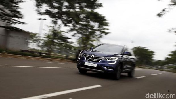 Menguji Keandalan SUV Renault Koleos