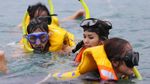 Ikut Uki NOAH Snorkeling di Lombok Bareng Anak dan Istrinya