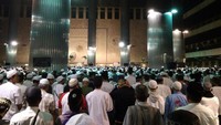 Seperti diketahui, salat tahajud berjamaah ini merupakan rangkaian dari aksi 112. Kegiatan aksi 112 ini digelar di masjid Istiqlal dengan agenda zikir dan tausiyah nasional.