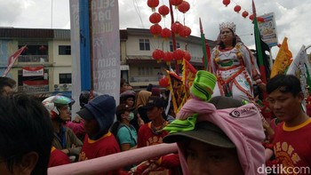 Prosesi parade dimulai pukul 8 pagi.  (detikINET/Adi Fida Rahman)