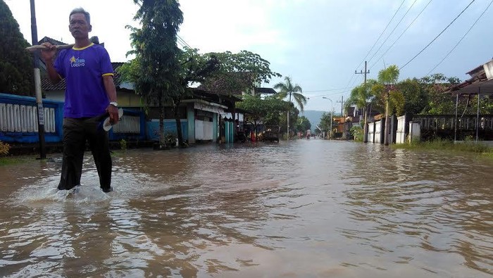 Petani Korban Banjir di Blitar Tak Bisa Klaim Asuransi