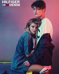 Sophia Richie Mesra dengan Anwar Hadid di Iklan Tommy Hilfiger