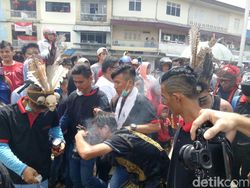 Berburu Tatung Bersenjatakan Oppo F1S Teranyar