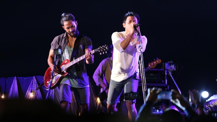 NOAH konser di Gili Trawangan
