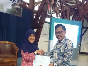 Cerita Herayati, Anak Tukang Becak yang Raih IP 4,0 di ITB