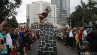 Tradisi turun temurun ini berawal sejak era kerajaan  yang merupakan  tes prajurit kerajaan.