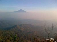 Sunrise di Jogja.