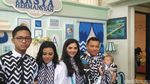 Kompaknya Keluarga Anang-Ashanty di Akikahan Arsya