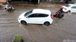 Diguyur Hujan Semalam, Jalan Jatibening Tergenang