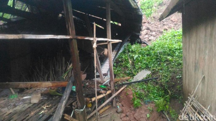 Bencana Longsor di Situbondo, 7 Rumah Warga Rusak Berat