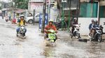 Diguyur Hujan Semalam, Jalan Jatibening Tergenang