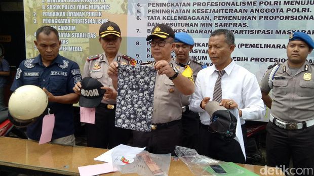 Polisi Tangkap Komplotan Perampok Warnet di Ciputat