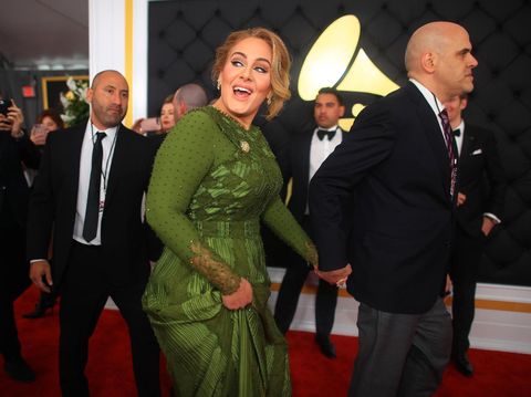 Butuh 1.600 Jam untuk Membuat Gaun Grammy Adele