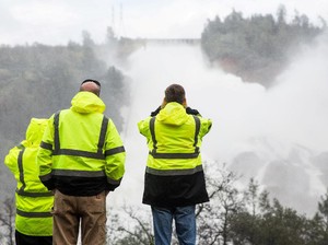 Bendungan di California Nyaris Jebol, Ratusan Ribu Warga Dievakuasi