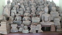 Bangunan ini pernah 15 tahun terbengkalai semenjak tentara kerajaan Thailand pergi dari tanah Laos. Setelahnya, Sisaket dijadikan tempat dikumpulkannya patung-patung Buddha dari seluruh penjuru Laos (Masaul/detikTravel)