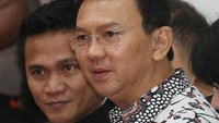 Ahok didakwa melakukan penodaan agama karena penyebutan Surat Al-Maidah ayat 51 saat bertemu dengan warga di Kepulauan Seribu pada 27 September 2016. Jaksa menyebut, meskipun kunjungan tersebut tidak ada hubungannya dengan pelaksanaan Pilgub DKI Jakarta, Ahok sudah terdaftar sebagai salah satu cagub.
