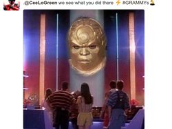 Parodi Kostum Paling Nyeleneh di #GRAMMYs