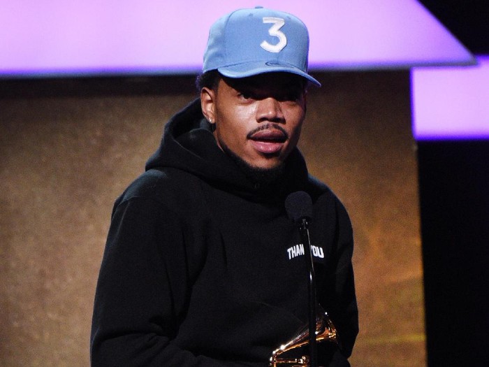 LOS ANGELES, CA - FEBRUARY 12: Recording artist Chance the Rapper accepts the award for Best Rap Performance onstage at the Premiere Ceremony during The 59th GRAMMY Awards at Microsoft Theater on February 12, 2017 in Los Angeles, California.  (Photo by Kevork Djansezian/Getty Images)