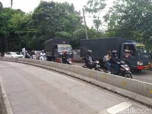 Massa Bubarkan Diri, Lain di Depan Kementan Kembali Dibuka