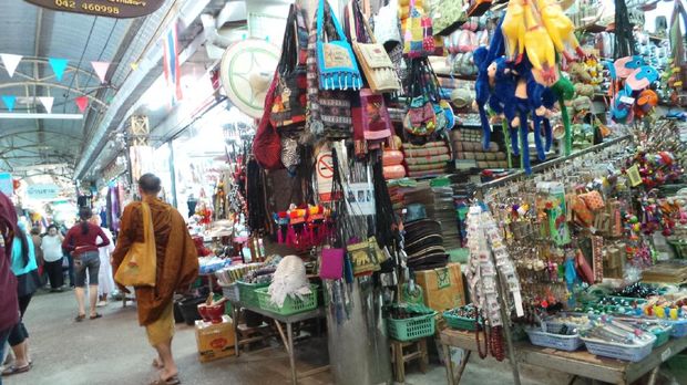 Tempat Belanja Murah Meriah di Pinggiran Thailand