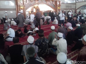 Massa di Pusdai Jabar Bentuk Brigade Pengawal Ulama dan Pancasila