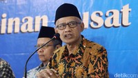 Ketua Uum PP Muhammadiyah Haedar Nasir memberikan keterangan jelang Pilkada serentak 2017.