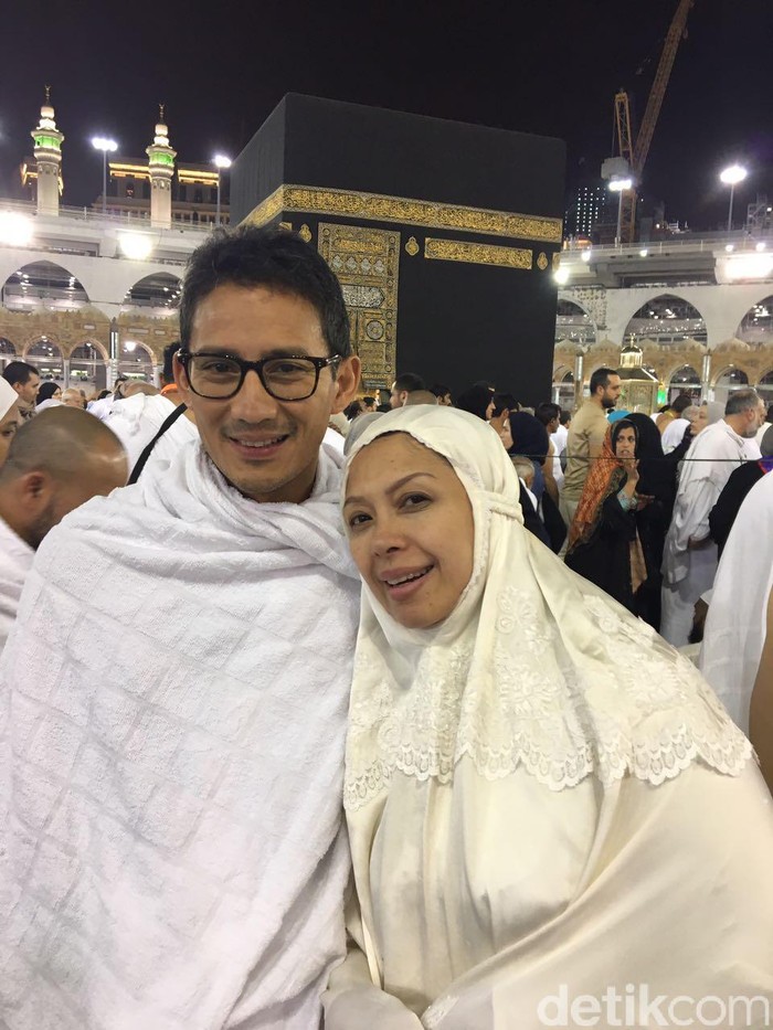 Saat Sandiaga Umrah di Masa Tenang Pilgub DKI