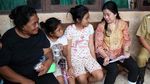 Puan Tinjau Korban Banjir Bandang di Bitung