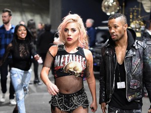 Lady Gaga Nostalgia dengan Bad Romance di Coachella 2017