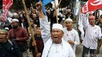 Massa Kontra-Ahok di Sidang ke-10