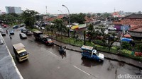 Jalan-jalan kini terlihat lebih nyaman dan tertib, suasana kumuh yang sebelumnya terlihat pada beberapa sisi jalan berubah lengang.
