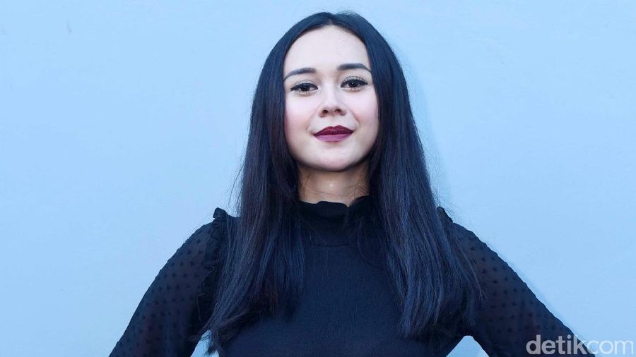  Aura  Kasih  Tasya Kamila Nikita  Mirzani  hingga Si Seksi 