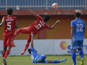 Pemain Semen Padang Nikmati Pertandingan, PSCS Hilang Konsentrasi