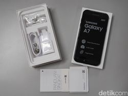 Unboxing Samsung Galaxy A7 Edisi 2017