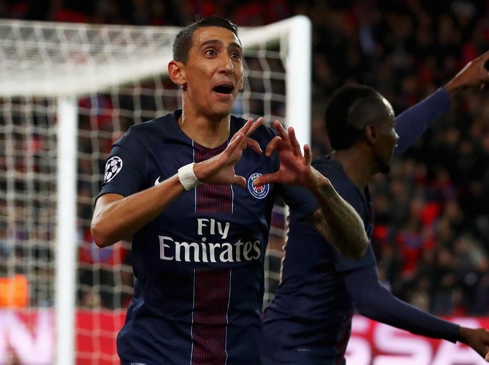PARIS, FRANCE - OCTOBER 19:  Angel Di Maria of PSG celebrates scoring his teams first goal of the game during the Group A, UEFA Champions League match between Paris Saint-Germain Football Club and Fussball Club Basel 1893 at Parc des Princes on October 19, 2016 in Paris, France.  (Photo by Dean Mouhtaropoulos/Getty Images)