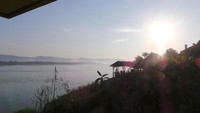 Mitos keberadaan naga di karenakan kemunculan fire ball yang dipercaya dikeluarkan oleh naga. Bola bercahaya ini kerap muncul di beberapa titik di Sungai Mekong (Masaul/detikTravel)