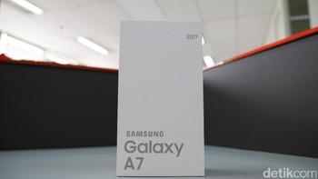 Begini kemasan Galaxy A7 (2017). Foto: detikINET - Anggoro Suryo Jati