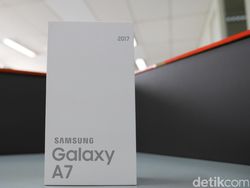 Unboxing Samsung Galaxy A7 Edisi 2017