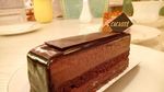 Mencicip Cake Cacaote dengan Secangkir Cokelat Hangat
