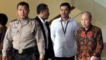 Hakim MK Wahiduddin Diperiksa KPK