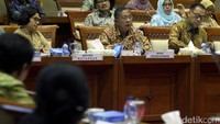 Pada 2016, penyaluran KUR didominasi oleh Bank BRI dengan angka Rp 67,5 triliun, lalu Bank Mandiri Rp 13 triliun, dan Bank BNI sebesar Rp 11,5 triliun.
