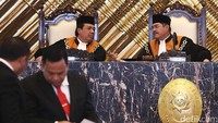 Selanjutnya Hatta Ali akan dilantik oleh Presiden Jokowi sebagai Ketua MA periode 2017-2022.