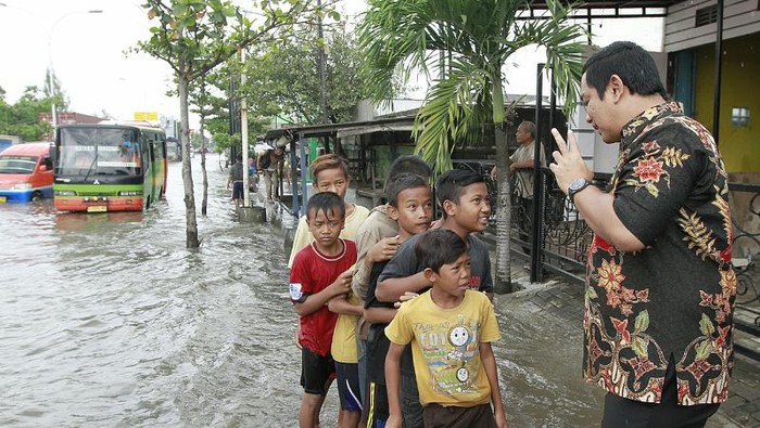 Walkot Semarang Apresiasi Kerja Petugas Sedot Luapan Sungai BKT