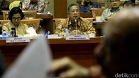 Darmin Nasution menjelaskan bahwa penyaluran Kredit Usaha Rakyat (KUR) kepada masyarakat di lapangan benar-benar terlaksana.