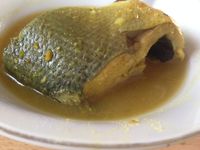 Pocut Dara: Gurih Berempah Bebek Masak Kurma dan Roti Jala Berkuah Kari 